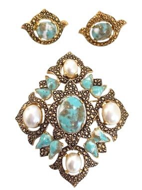 Vintage Sarah Coventry Turquoise & Pearl Clip-On Earrings With Matching Brooch